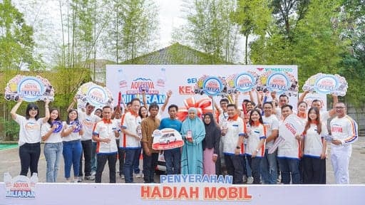 Kejutan Tutup Botol AQUVIVA Berhadiah Miliaran: Konsumen di Pontianak Bawa Pulang Emas